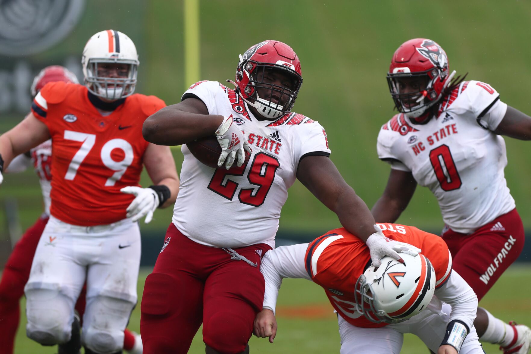 101020-ncstate-uvafootball153.JPG